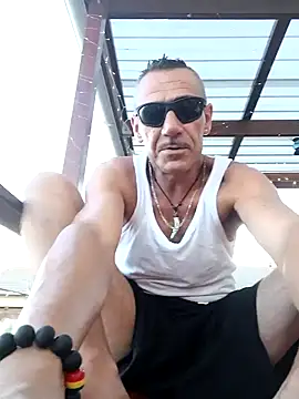 Snapshot of Bbboy42 chatting on December 30, 5:13 pm Bbboy42 online show from December 30, 5:13 pm