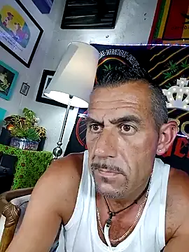 Snapshot of Bbboy42 chatting on December 9, 11:20 pm Bbboy42 online show from December 9, 11:20 pm