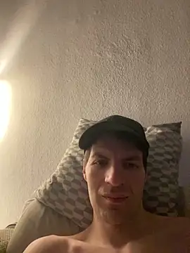 Snapshot of Ricoleckt chatting on January 18, 10:06 pm Ricoleckt online show from January 18, 10:06 pm