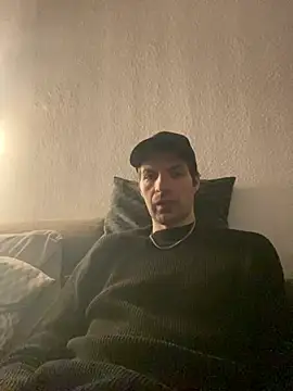 Snapshot of Ricoleckt chatting on February 8, 9:36 pm Ricoleckt online show from February 8, 9:36 pm