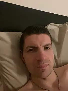 Snapshot of Ricoleckt chatting on February 22, 11:54 pm Ricoleckt online show from February 22, 11:54 pm