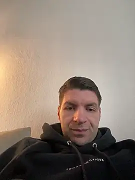 Snapshot of Ricoleckt chatting on February 28, 10:09 am Ricoleckt online show from February 28, 10:09 am