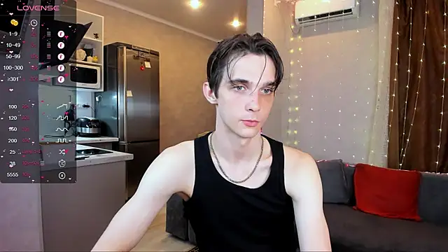Aaron Boom online show from June 27, 8:03 pm