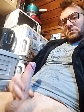 tomee83 online show from October 1, 5:11 am