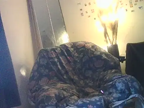 Snapshot of DaddyQuimHot chatting on February 8, 11:55 am DaddyQuimHot online show from February 8, 11:55 am