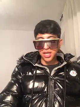 modelo180 online show from November 25, 8:11 pm