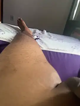 isaackaua online show from September 26, 4:37 pm