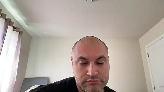 SluggishChase99 online show from May 28, 1:42 pm