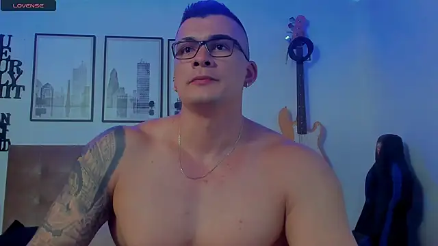 seancarreraa online show from October 7, 3:21 am