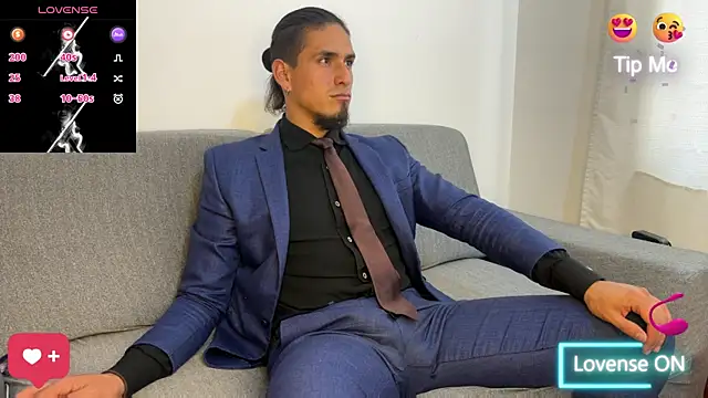 Tom blunt96 online show from December 19, 5:54 pm