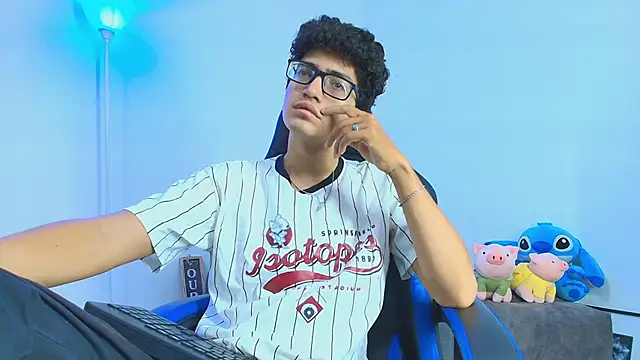 TylerWhite  online show from September 26, 6:00 am