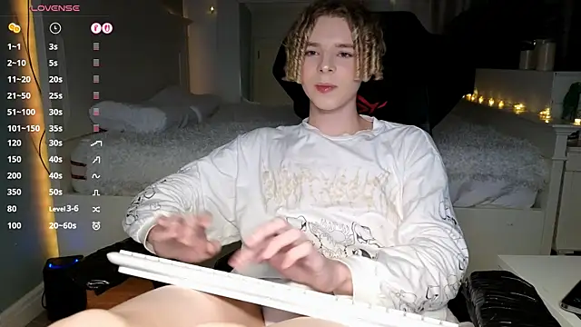 Kudi Minnt online show from March 30, 7:37 pm