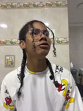 Maxim-Walker online show from November 29, 3:52 am