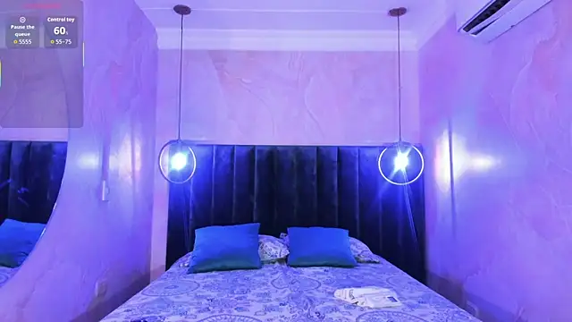 Maxim-Walker online show from November 23, 3:28 am