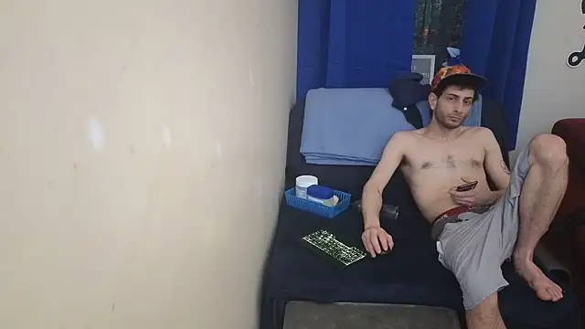 pantslesstraveler plt online show from February 26, 7:03 pm