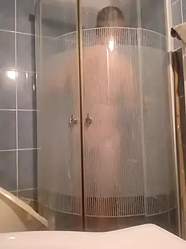 LucianM6 online show from November 13, 5:06 pm