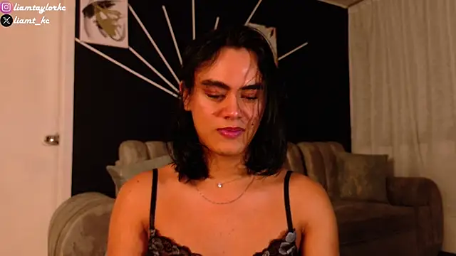 Snapshot of Liam_Taylor chatting on March 2, 1:37 am Liam Taylor online show from March 2, 1:37 am