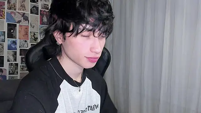 liamelf online show from September 26, 7:39 am