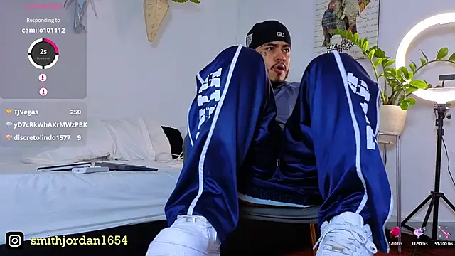 JordanSmiith  online show from September 9, 9:03 pm