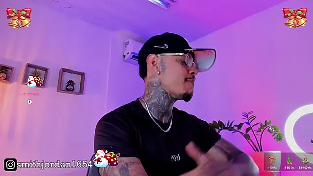 JordanSmiith  online show from December 12, 8:32 pm