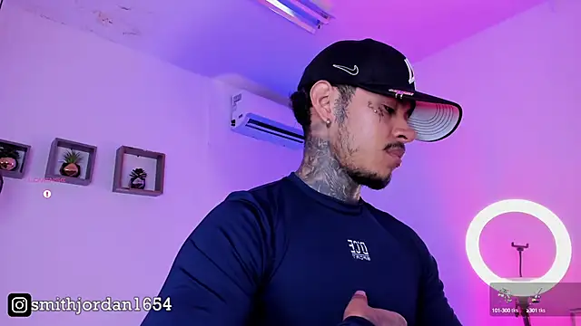 JordanSmiith  online show from December 3, 10:18 pm