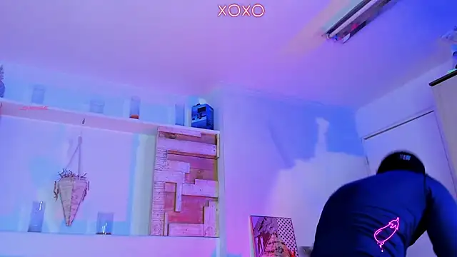 JordanSmiith  online show from January 12, 5:11 pm