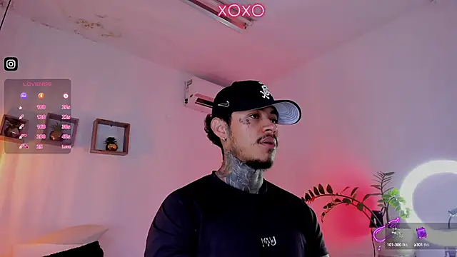 JordanSmiith  online show from January 26, 3:36 pm