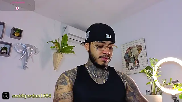 JordanSmiith  online show from September 18, 9:28 pm