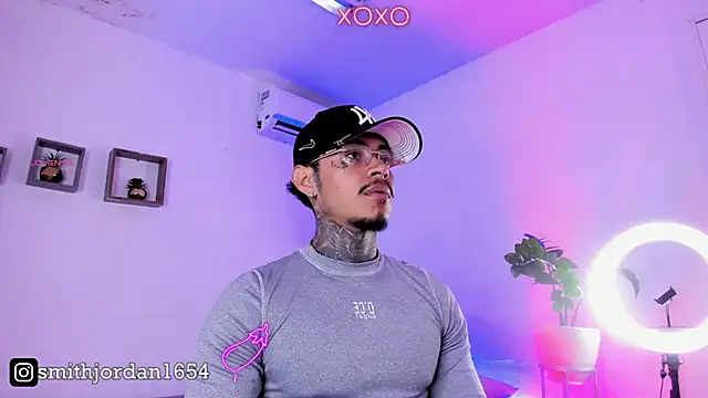 JordanSmiith  online show from January 8, 9:44 pm