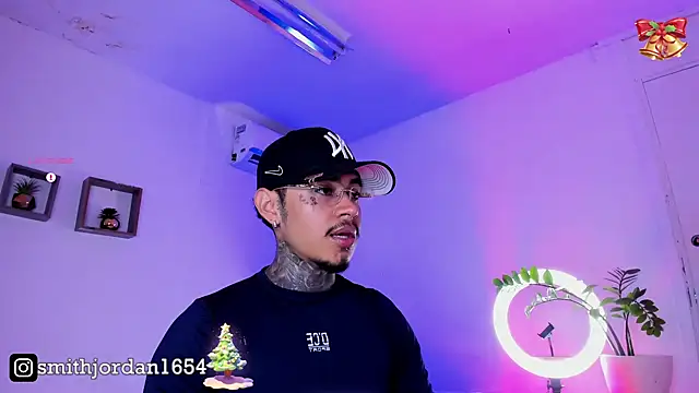 JordanSmiith  online show from January 2, 8:35 pm