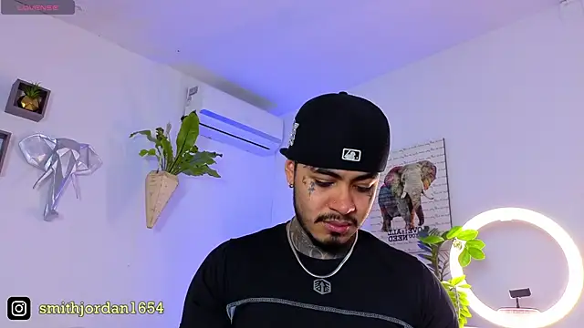 JordanSmiith  online show from October 13, 8:26 pm