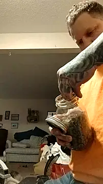 fukurbutt online show from February 5, 7:48 am