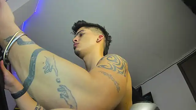 charlie hotxxx online show from January 25, 3:30 am