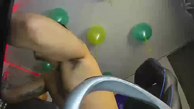 charlie hotxxx online show from December 11, 2:32 am