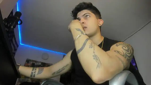 charlie hotxxx online show from October 8, 3:44 am