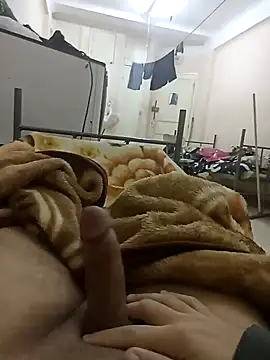 Hot Boy 2004 online show from February 8, 1:22 am