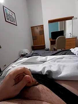 bsx-b online show from March 10, 2:39 am