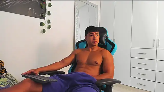 Bray Kevin online show from September 8, 3:22 pm