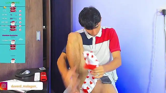 Demian cute18 online show from January 28, 11:07 pm