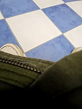 Snapshot of thesmiledoc chatting on February 10, 2:48 pm thesmiledoc online show from February 10, 2:48 pm