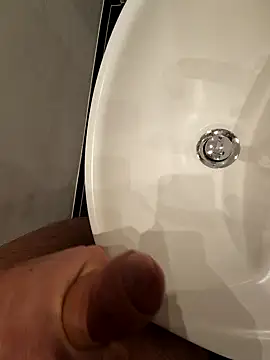 Snapshot of thesmiledoc chatting on February 14, 10:37 pm thesmiledoc online show from February 14, 10:37 pm