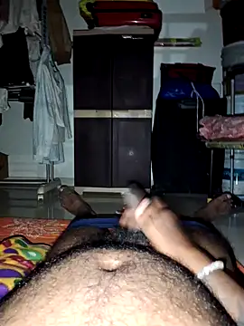 findmemylove online show from February 12, 8:40 pm