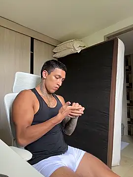 sendfer online show from February 4, 7:09 pm