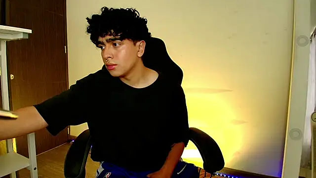 Snapshot of _nickconnor01 chatting on February 8, 7:59 pm  nickconnor01 online show from February 8, 7:59 pm