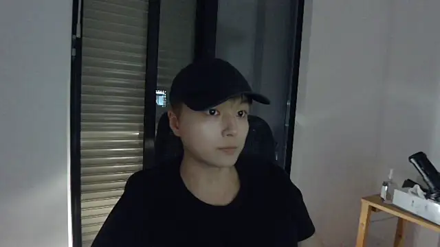 Tkcqcc online show from March 10, 1:43 pm