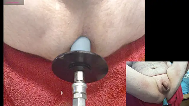 kev08081 online show from April 25, 7:11 pm