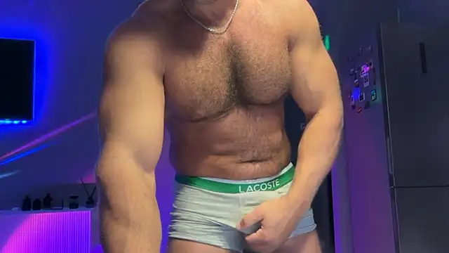 KarlosRichi online show from January 6, 1:59 pm