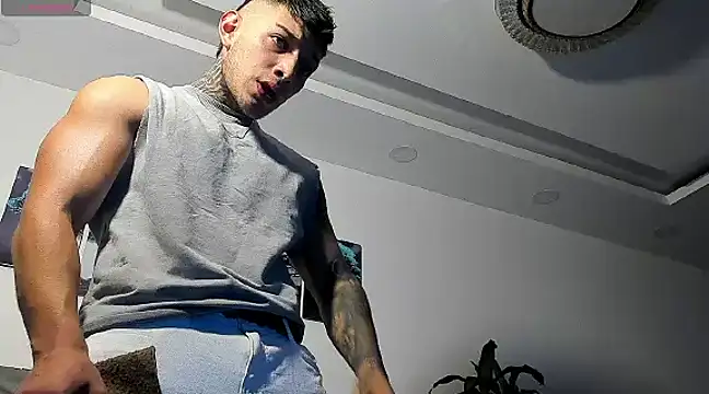 Snapshot of angeel_d035 chatting on December 13, 1:48 am angeel d035 online show from December 13, 1:48 am