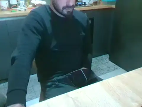 Snapshot of giorgakaci69 chatting on December 23, 11:49 pm giorgakaci69 online show from December 23, 11:49 pm