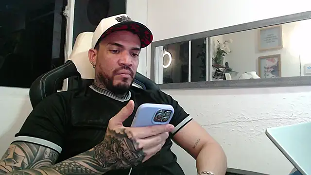 Angel sex latin online show from December 3, 7:52 am